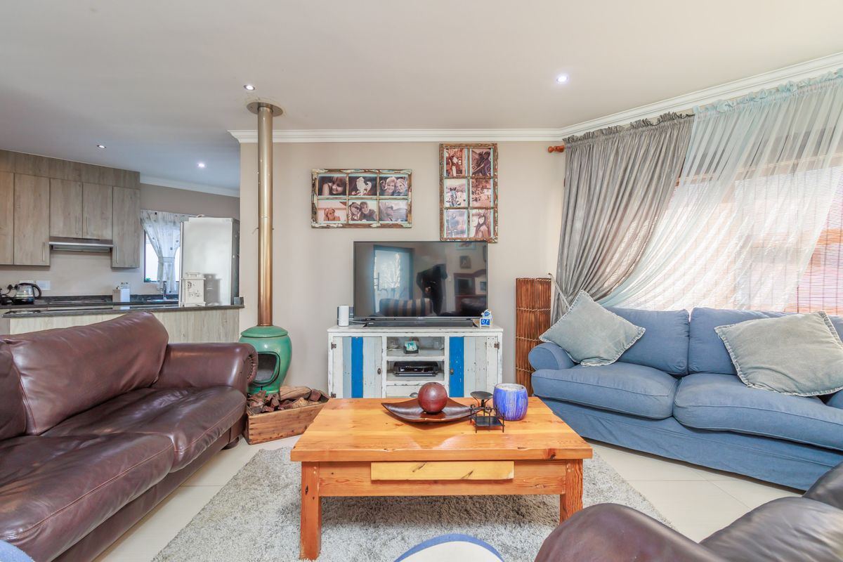 House For Sale in Homes Haven, Krugersdorp, Gauteng - Photo 4