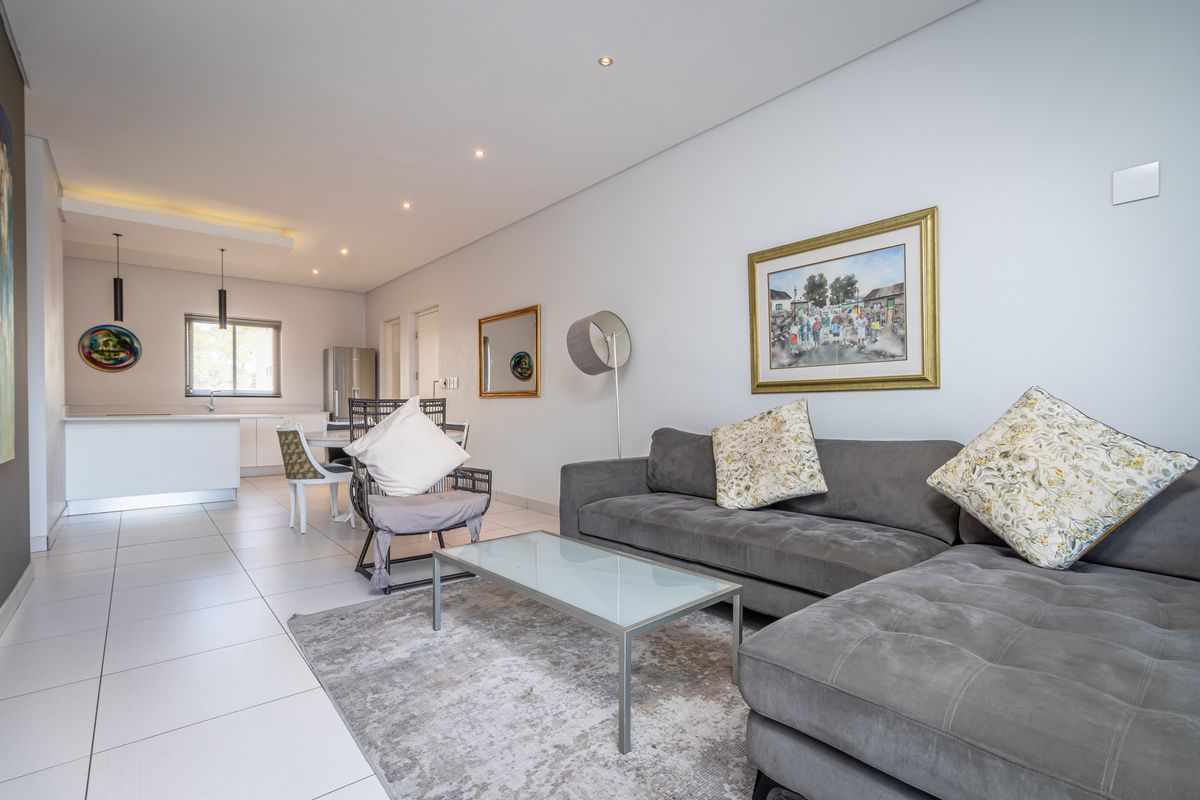 Apartment For Sale in Dunkeld, Johannesburg, Gauteng - Photo 2
