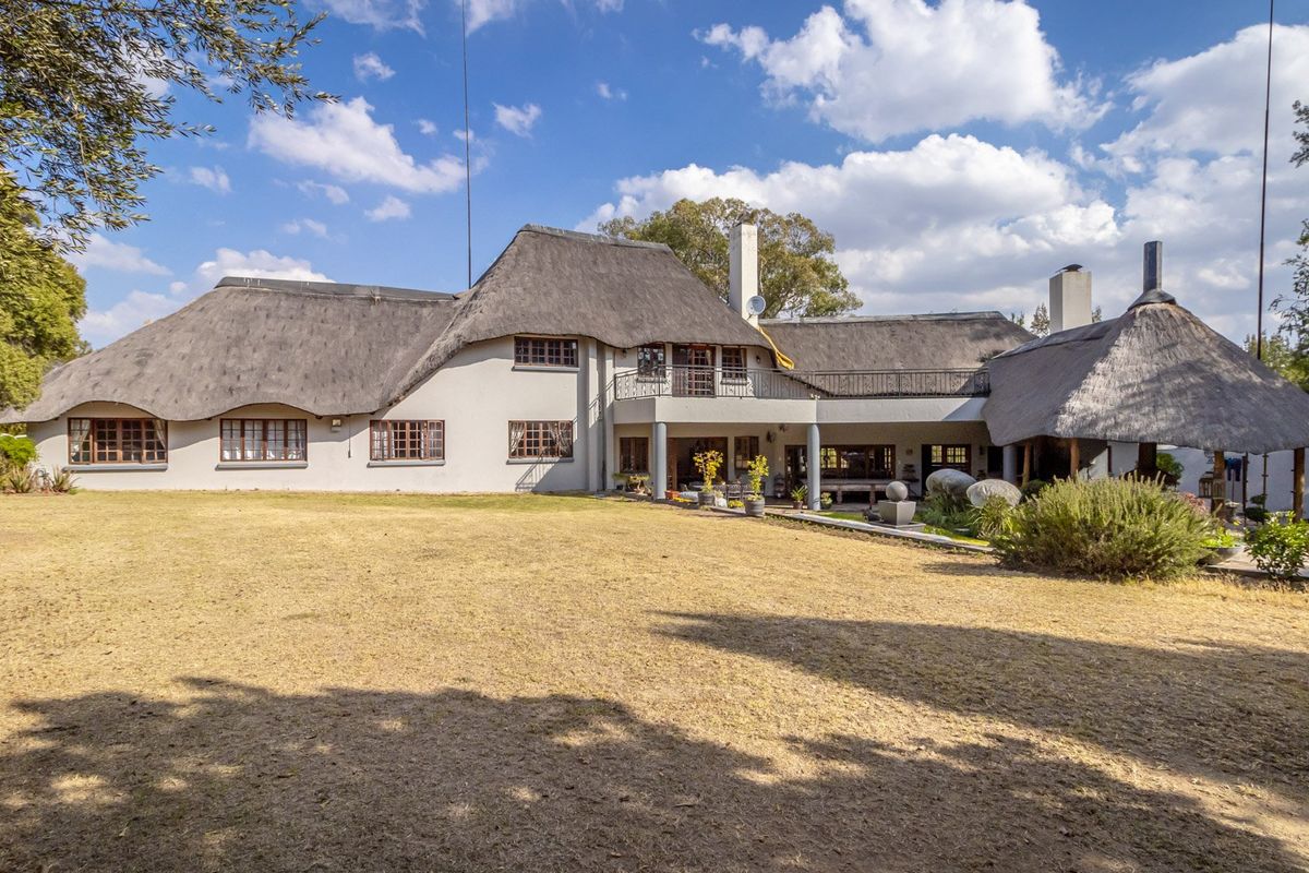 Farm For Sale in Chartwell, Randburg, Gauteng - Photo 2