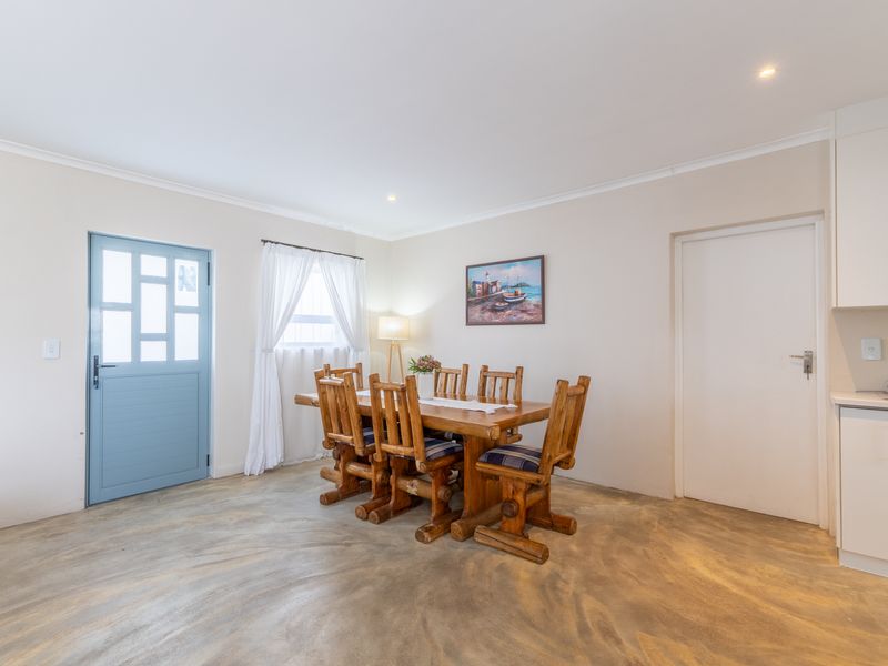 Cozy Three bedroom home in a Secure Estate - Photo 4