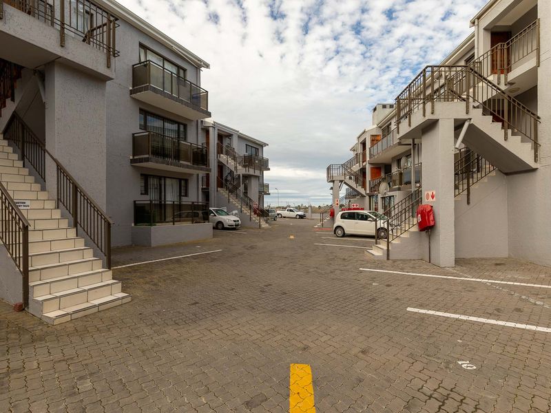 Apartment for sale in Hartenzicht, Hartenbos - Photo 2