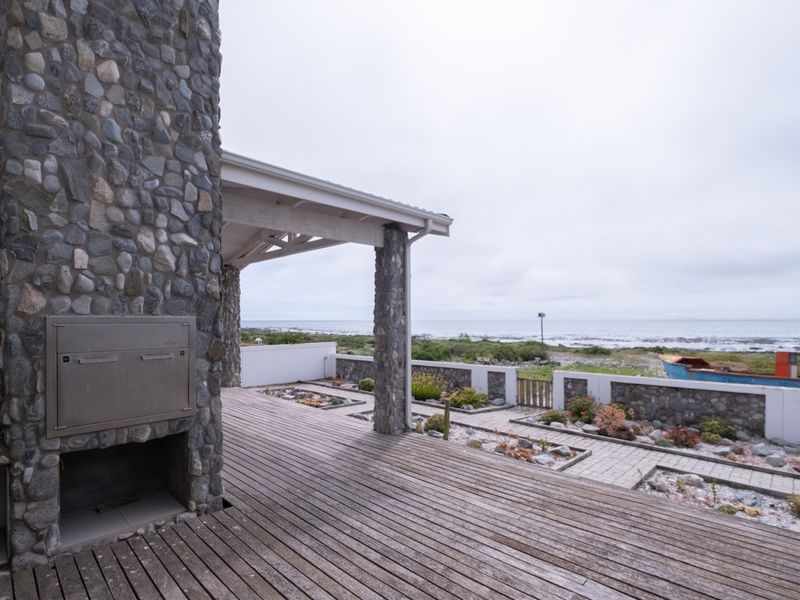 House For Sale in Sandy Point Beach Estate, Sandy Point, St Helena Bay, Western Cape - Photo 5