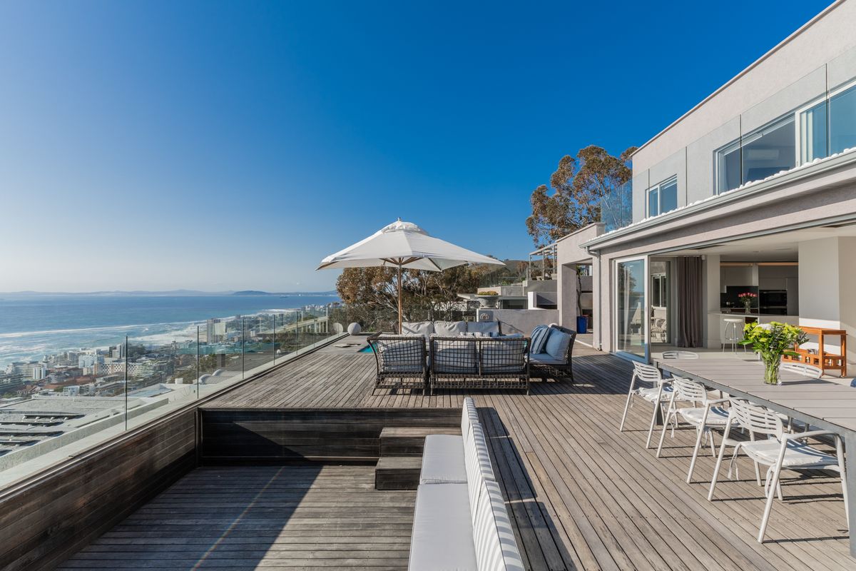 House For Sale in Bantry Bay, Cape Town, Western Cape - Photo 2