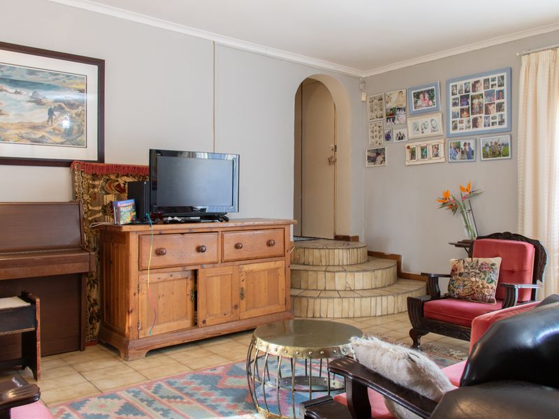 House For Sale in Somerset East, Eastern Cape - Photo 6