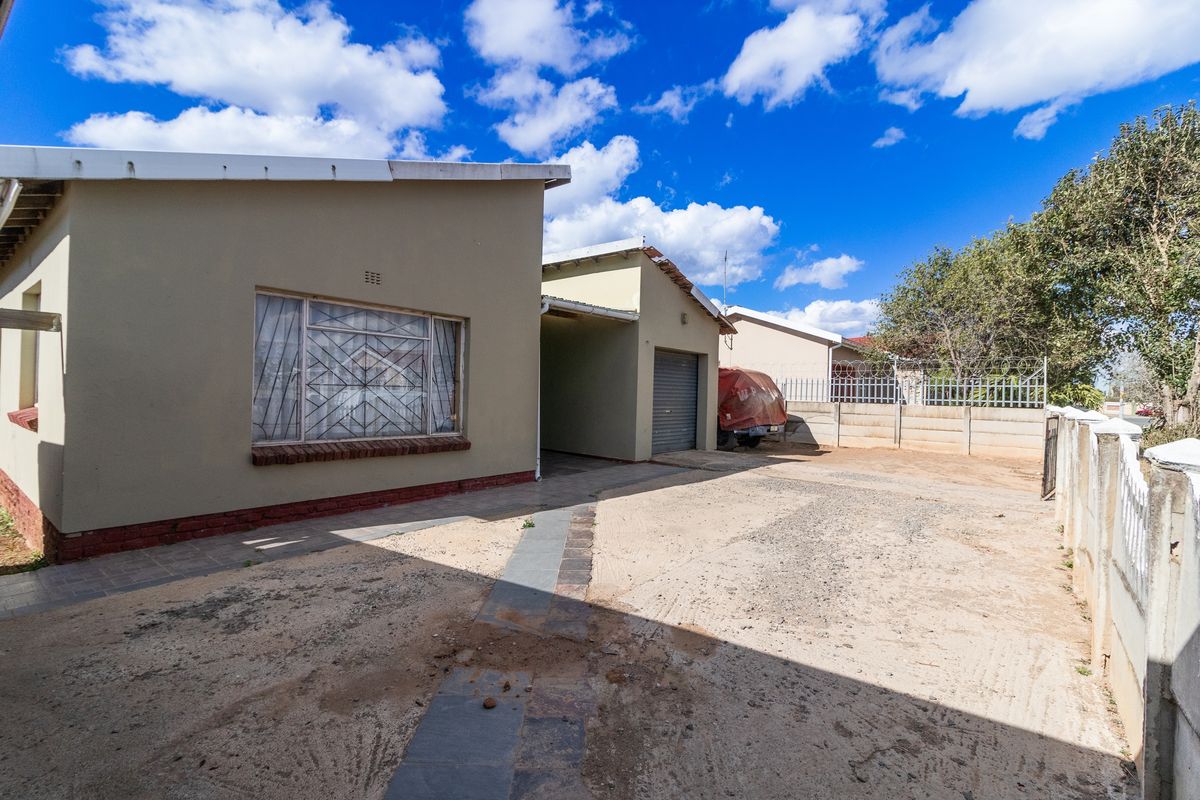 House For Sale in Bisho Park, Bhisho, Eastern Cape - Photo 2