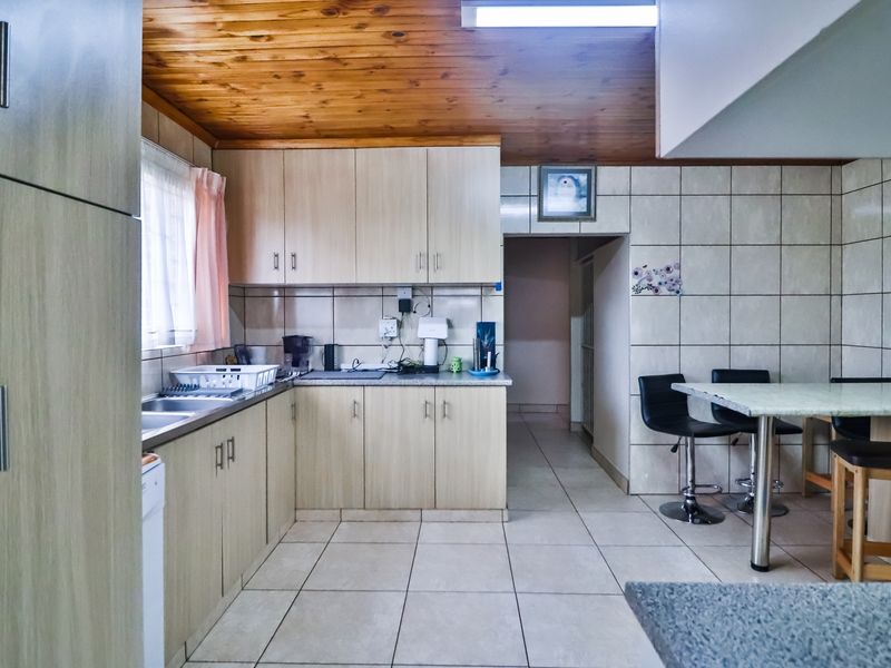 House For Sale in Howick West, Howick, KwaZulu Natal - Photo 6