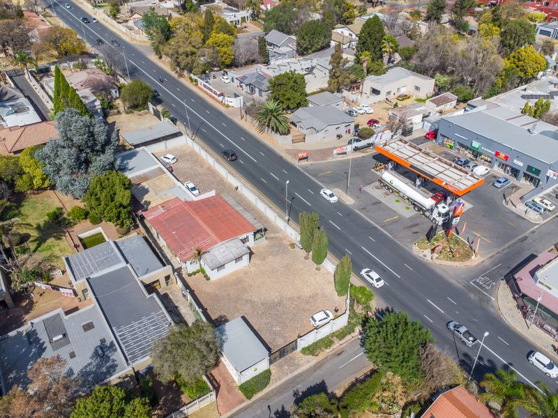 House For Sale in Fontainebleau, Randburg, Gauteng - Photo 4