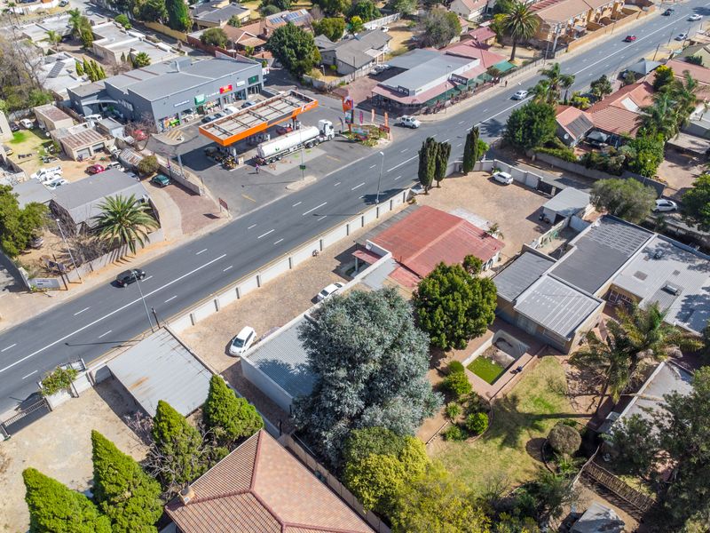 House For Sale in Fontainebleau, Randburg, Gauteng - Photo 6