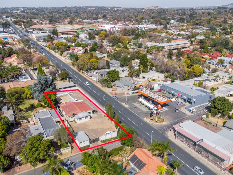 House For Sale in Fontainebleau, Randburg, Gauteng - Photo 3