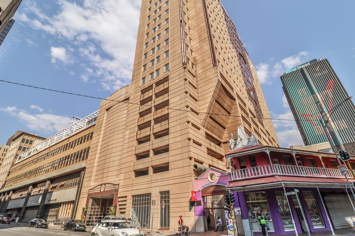 Apartment For Sale in Johannesburg Central, Johannesburg, Gauteng - Photo 5