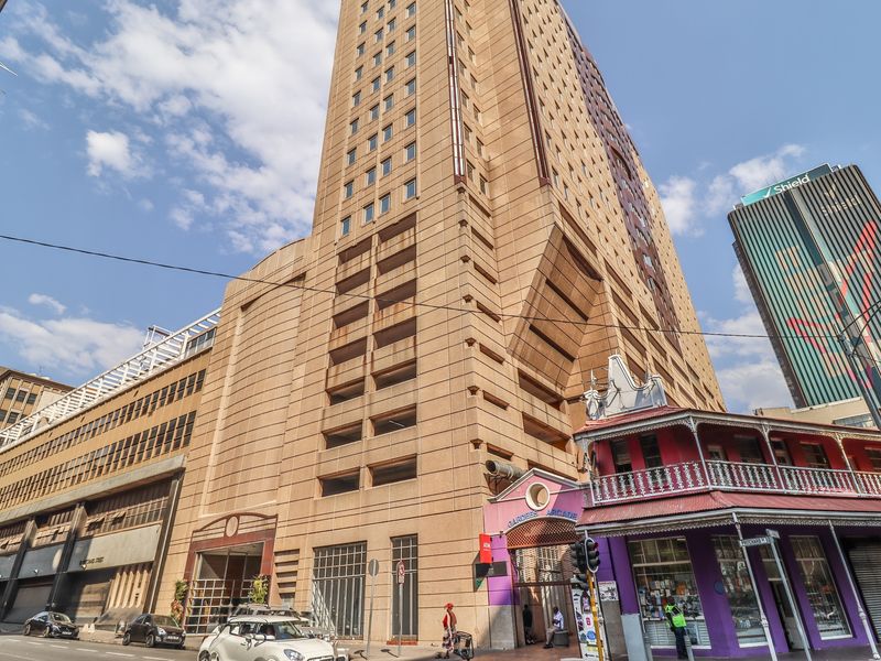 Apartment For Sale in Johannesburg Central, Johannesburg, Gauteng - Photo 4