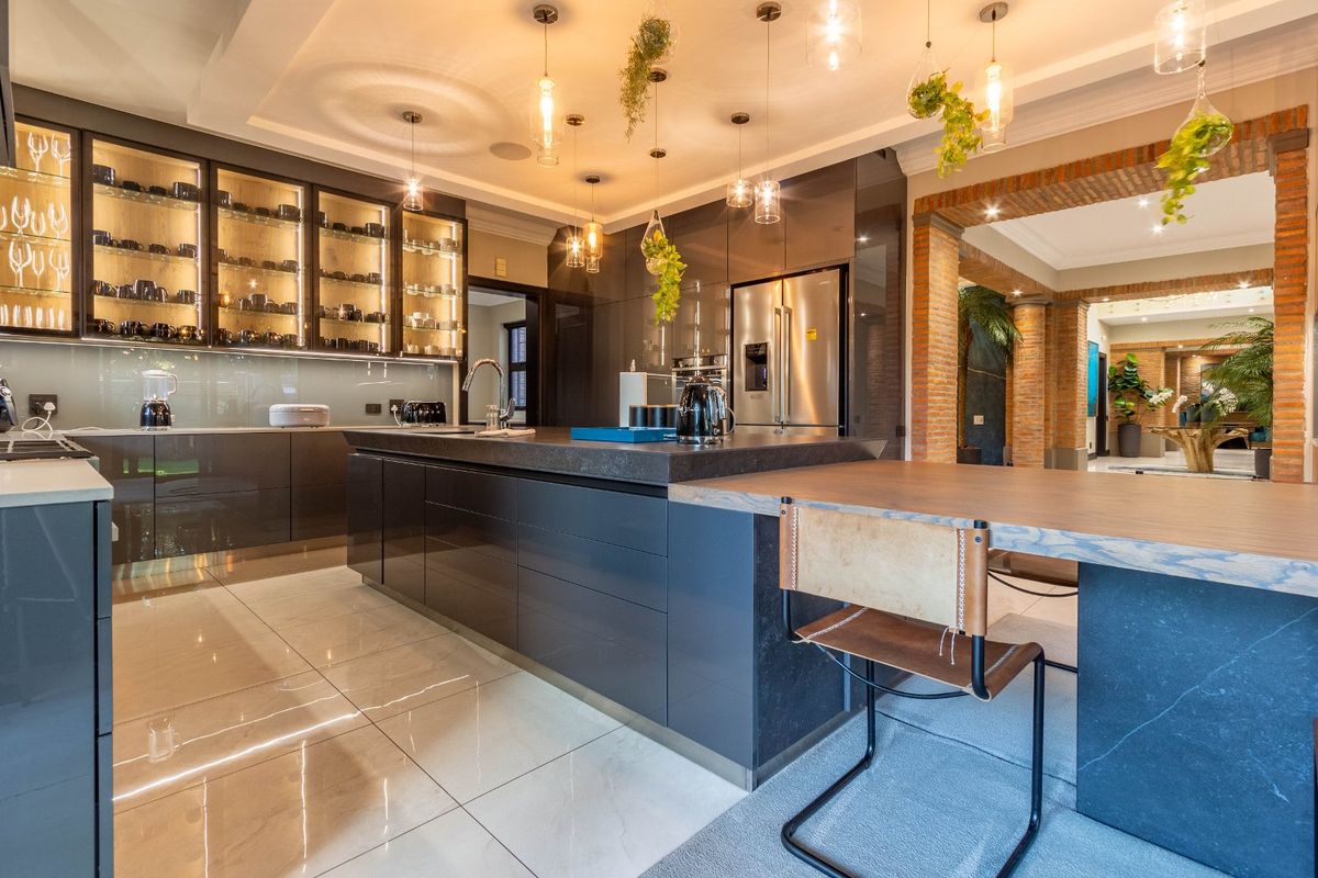 House For Sale in Bedfordview, Gauteng - Photo 4