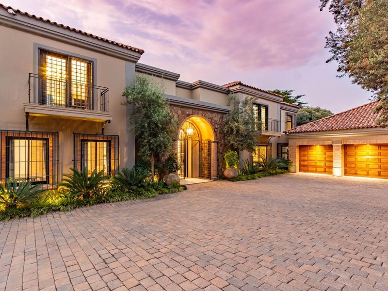 House For Sale in Bedfordview, Gauteng - Photo 2