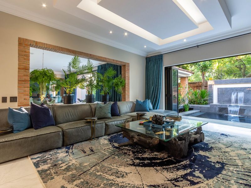 House For Sale in Bedfordview, Gauteng - Photo 3