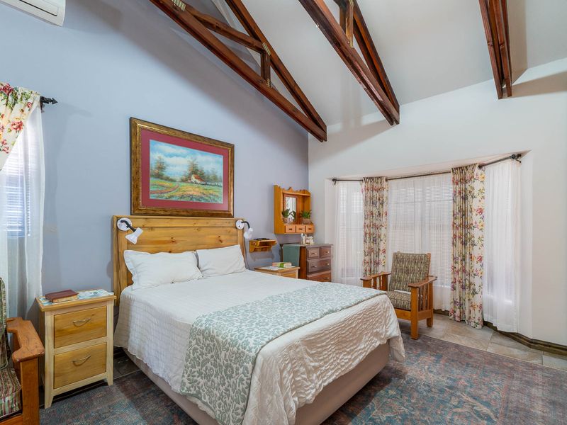 House For Sale in Riversdale, Western Cape - Photo 10