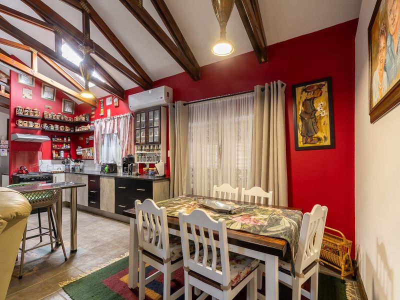 House For Sale in Riversdale, Western Cape - Photo 4