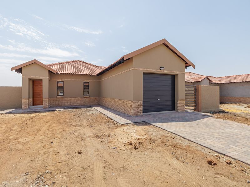House For Sale in Hexrivier Lifestyle Estate, Waterkloof AH, Rustenburg, North West - Photo 2