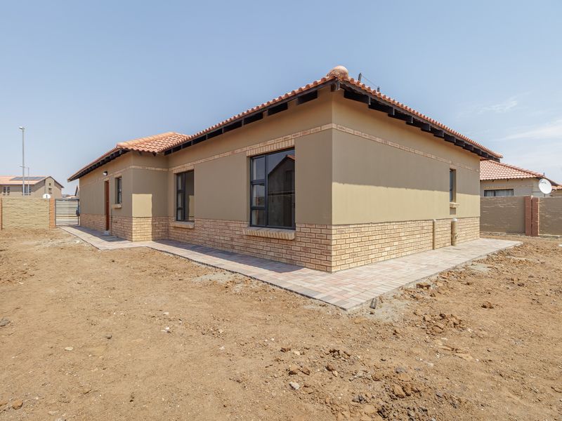 House For Sale in Hexrivier Lifestyle Estate, Waterkloof AH, Rustenburg, North West - Photo 3
