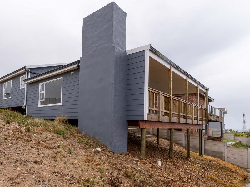 Brand new modern nutec home with sea and mountain views! - Photo 4