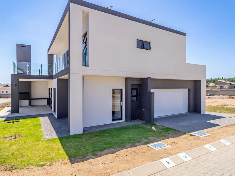 NEXT LEVEL LIVING  -  STUNNING 4 BEDROOM MODERN MARVEL - Photo 1