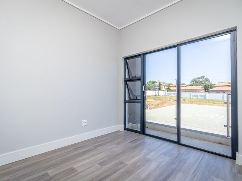 House For Sale in Fourways, Sandton, Gauteng - Photo 4
