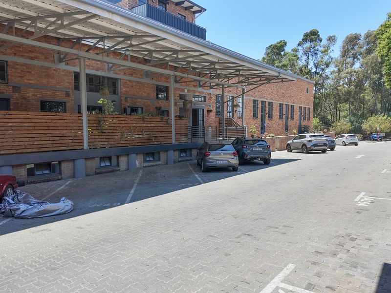 Townhouse For Sale in Braamfontein Werf, Johannesburg, Gauteng - Photo 3