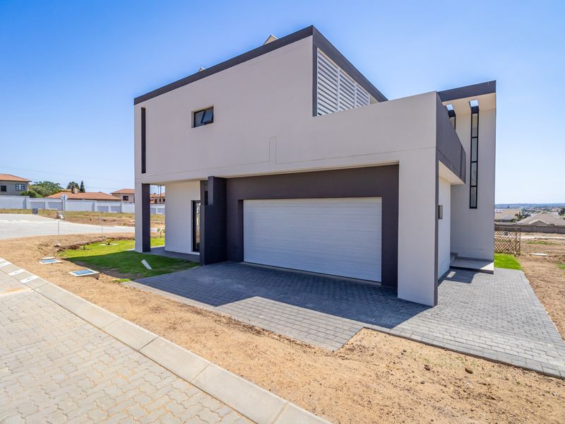 House For Sale in Fourways, Sandton, Gauteng - Photo 8