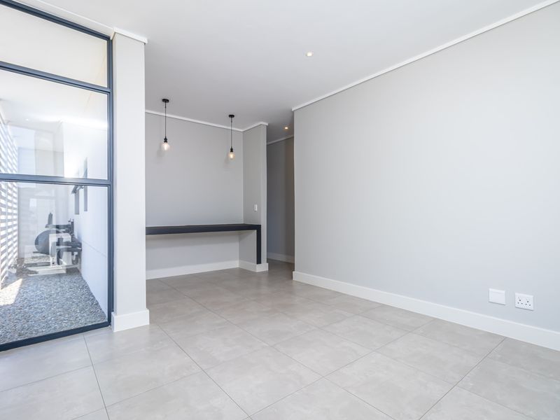 House For Sale in Fourways, Sandton, Gauteng - Photo 7