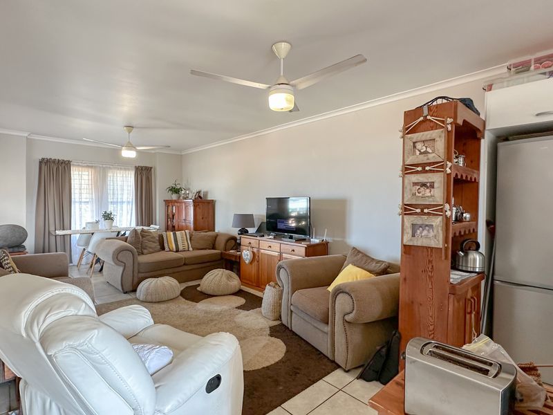 Apartment For Sale in Ballito Central, Ballito, KwaZulu Natal - Photo 3