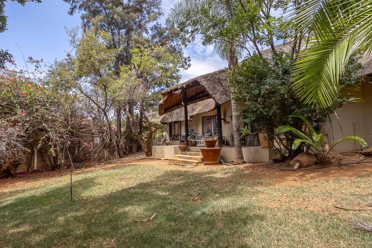House For Sale in Cashan, Rustenburg, North West - Photo 2