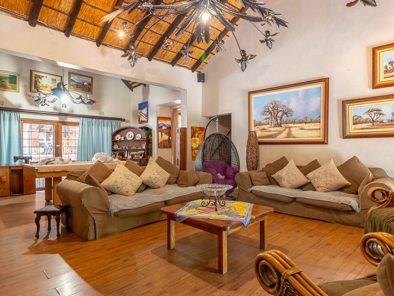 House For Sale in Cashan, Rustenburg, North West - Photo 4