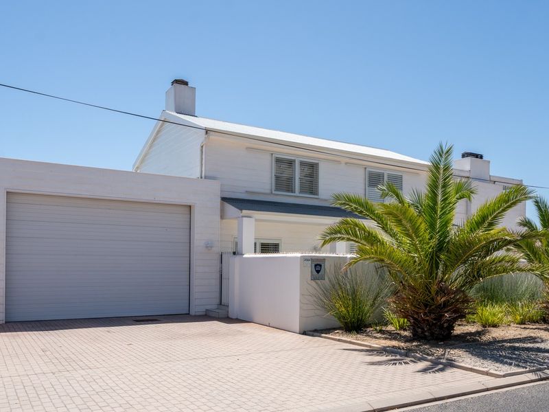 House For Sale in Langebaan North, Langebaan, Western Cape - Photo 1