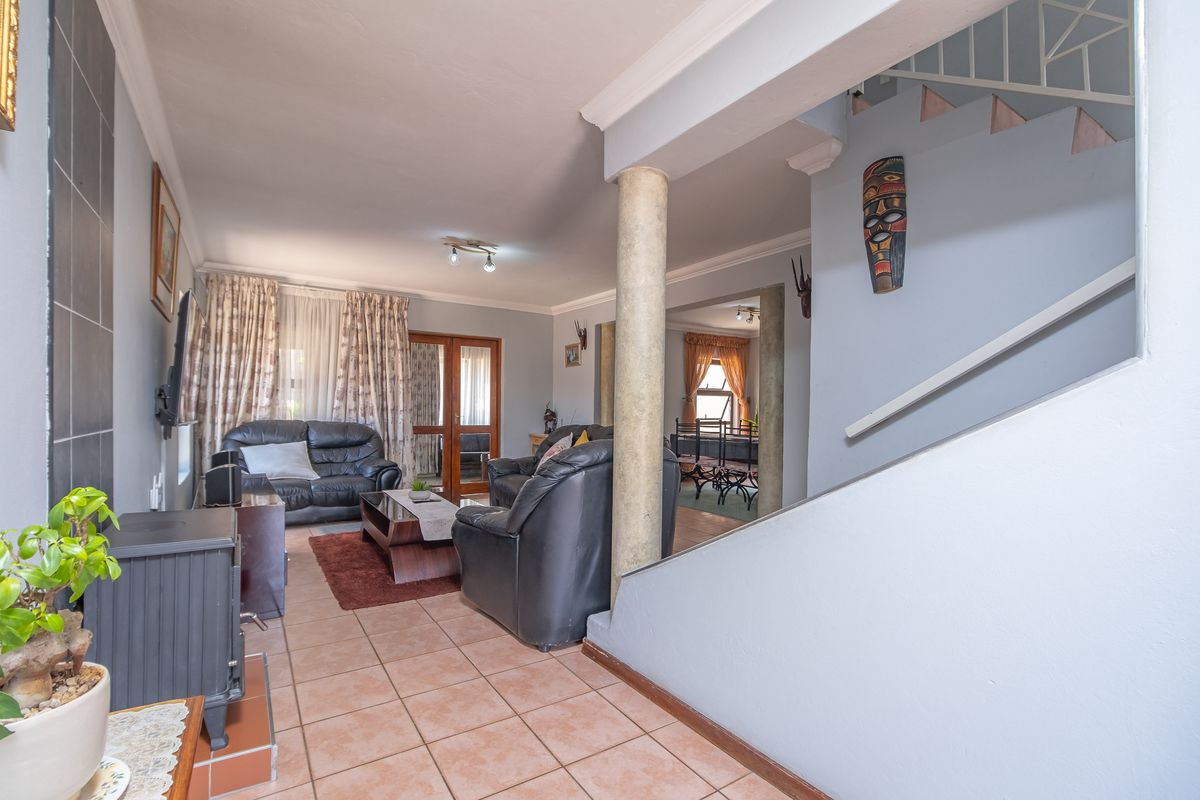 House For Sale in Jordaan Park, Heidelberg, Gauteng - Photo 3