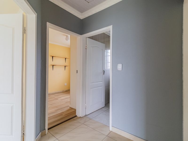 Townhouse For Sale in Roodepoort West, Roodepoort, Gauteng - Photo 10