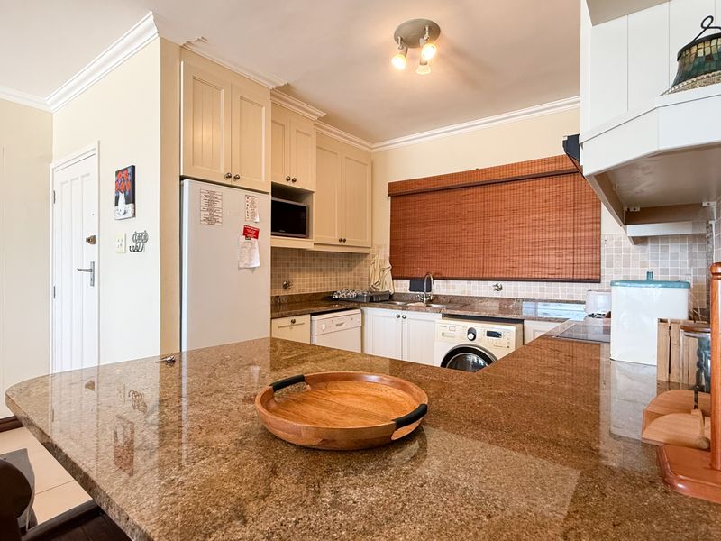 Apartment For Sale in Shakas Rock, Ballito, KwaZulu Natal - Photo 8