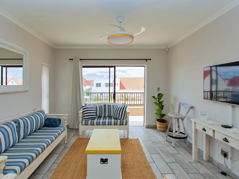 Modern First-Floor Apartment in Sought-After Helios Place - Photo 9