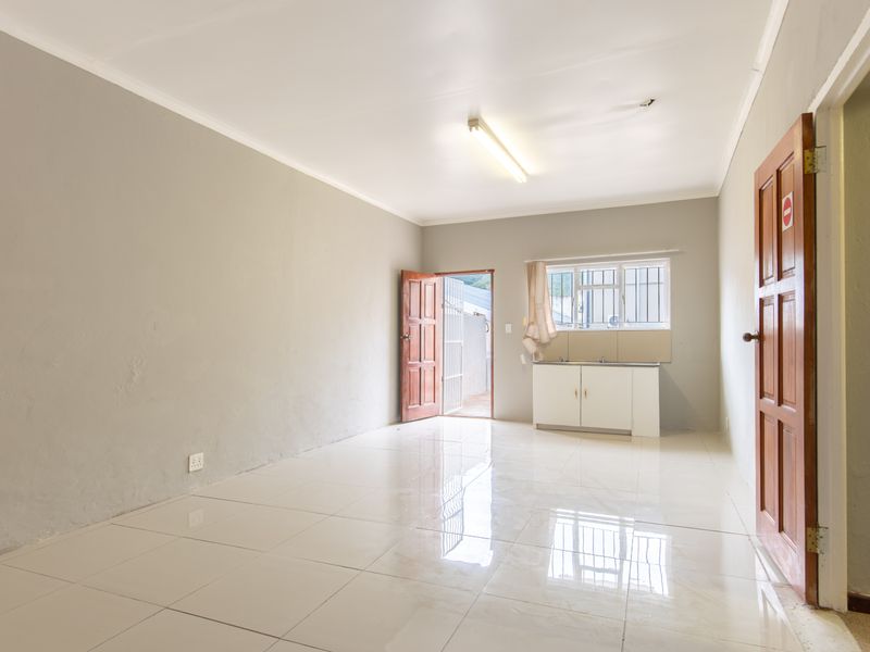 Office For Sale in Somerset East, Eastern Cape - Photo 3