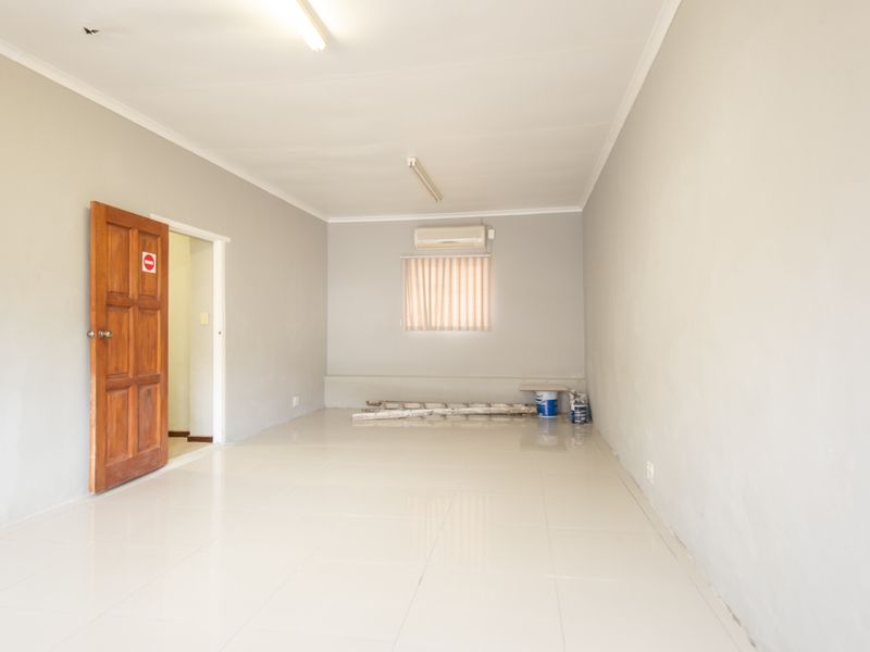 Office For Sale in Somerset East, Eastern Cape - Photo 4