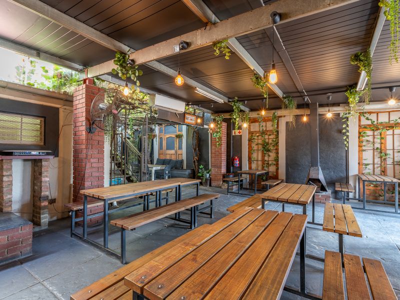 Retail For Sale in Wellington North, Wellington, Western Cape - Photo 6