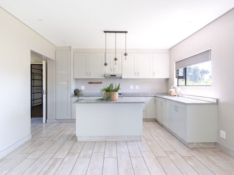 Townhouse For Sale in Leonard, Hilton, KwaZulu Natal - Photo 10