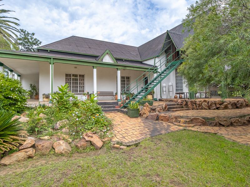 House For Sale in Heidelberg Central, Heidelberg, Gauteng - Photo 2