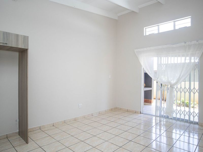 Apartment For Sale in Waterval East, Rustenburg, North West - Photo 7