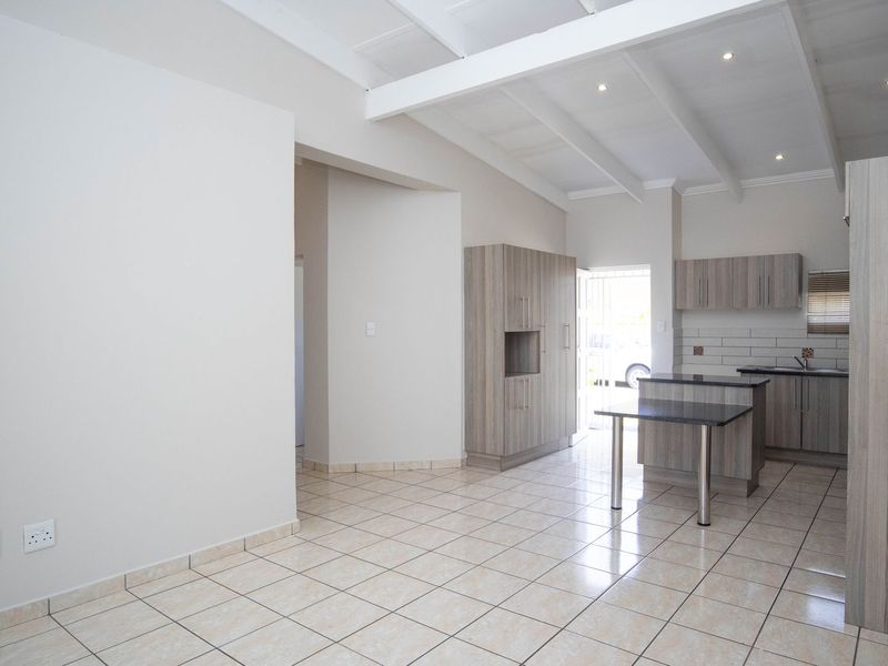 Apartment For Sale in Waterval East, Rustenburg, North West - Photo 9