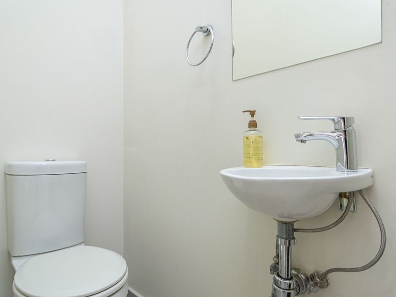 Townhouse For Sale in Fourways, Sandton, Gauteng - Photo 10