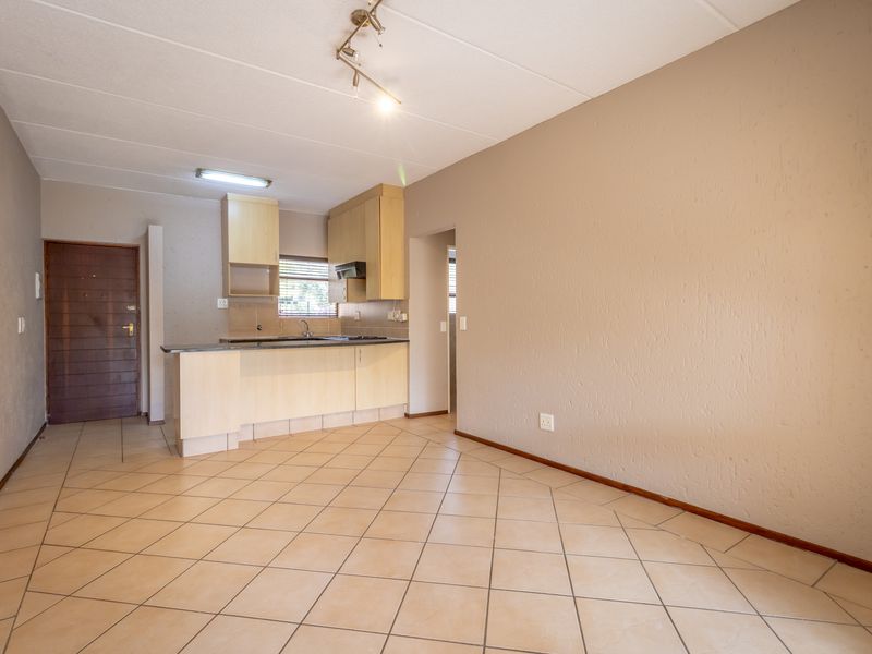 Apartment for sale in Lonehill, Sandton - Photo 10