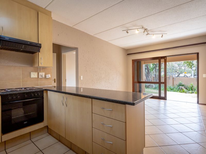 Apartment for sale in Lonehill, Sandton - Photo 2