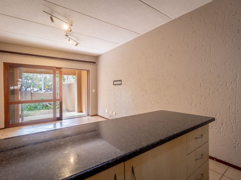 Apartment for sale in Lonehill, Sandton - Photo 6