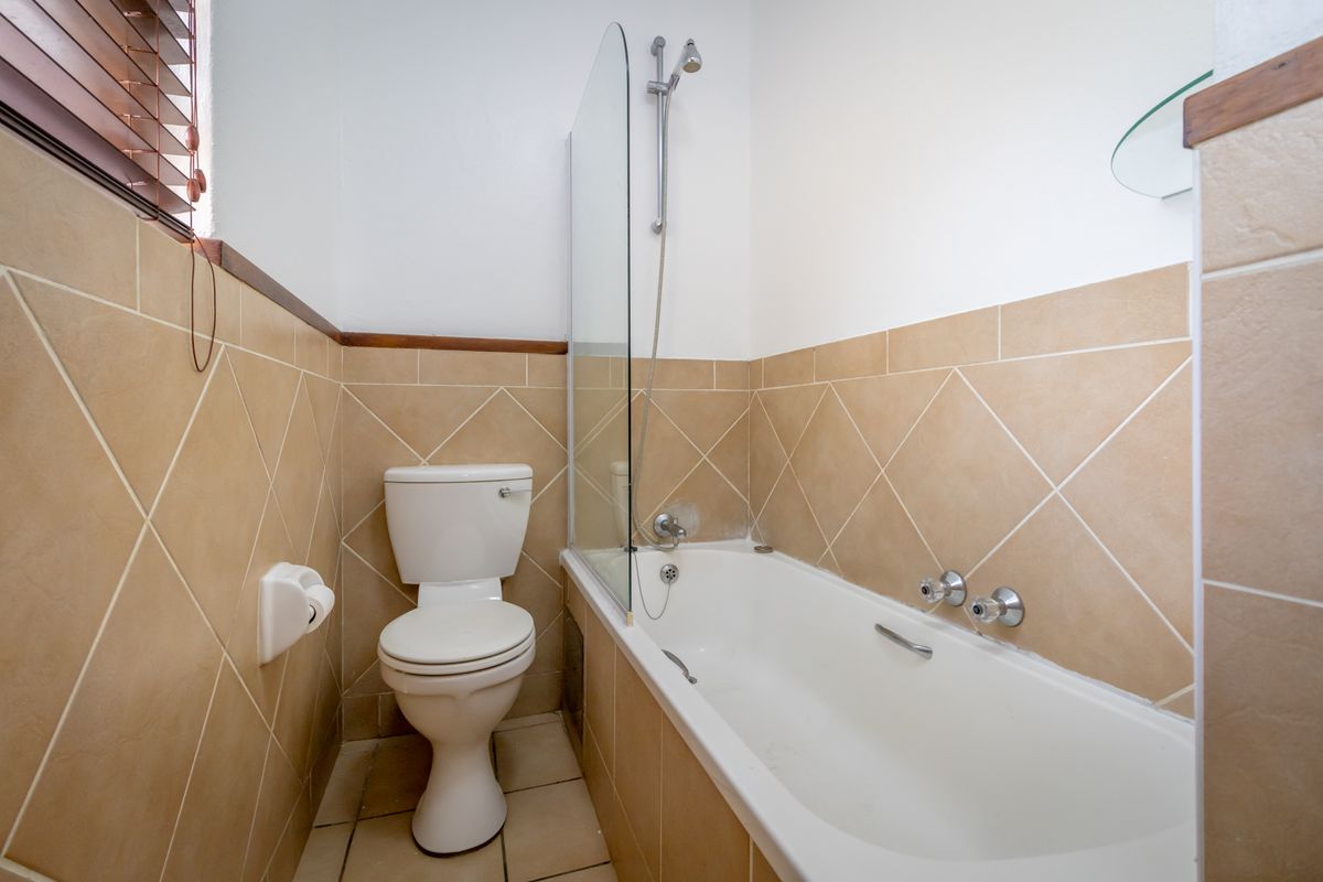 Apartment for sale in Lonehill, Sandton - Photo 5