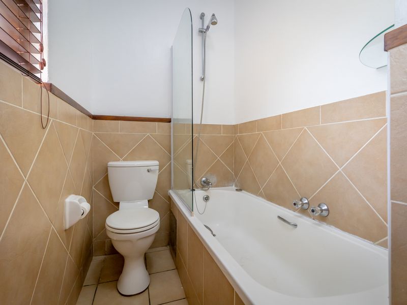 Apartment for sale in Lonehill, Sandton - Photo 5