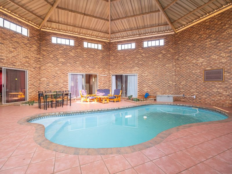 Private Residence or Thriving Guesthouse: The Choice is Yours - Photo 8